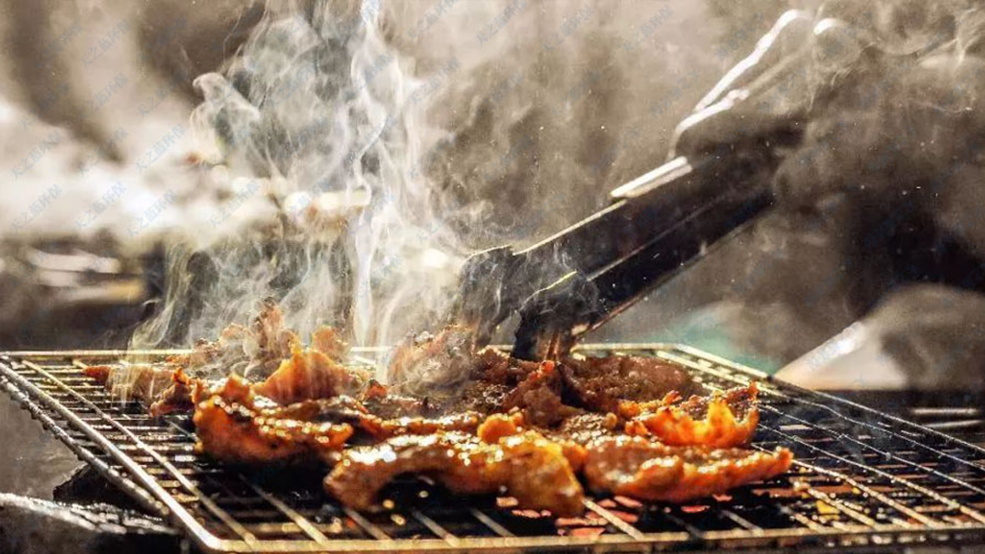 燒烤店為什么要安裝油煙凈化器?